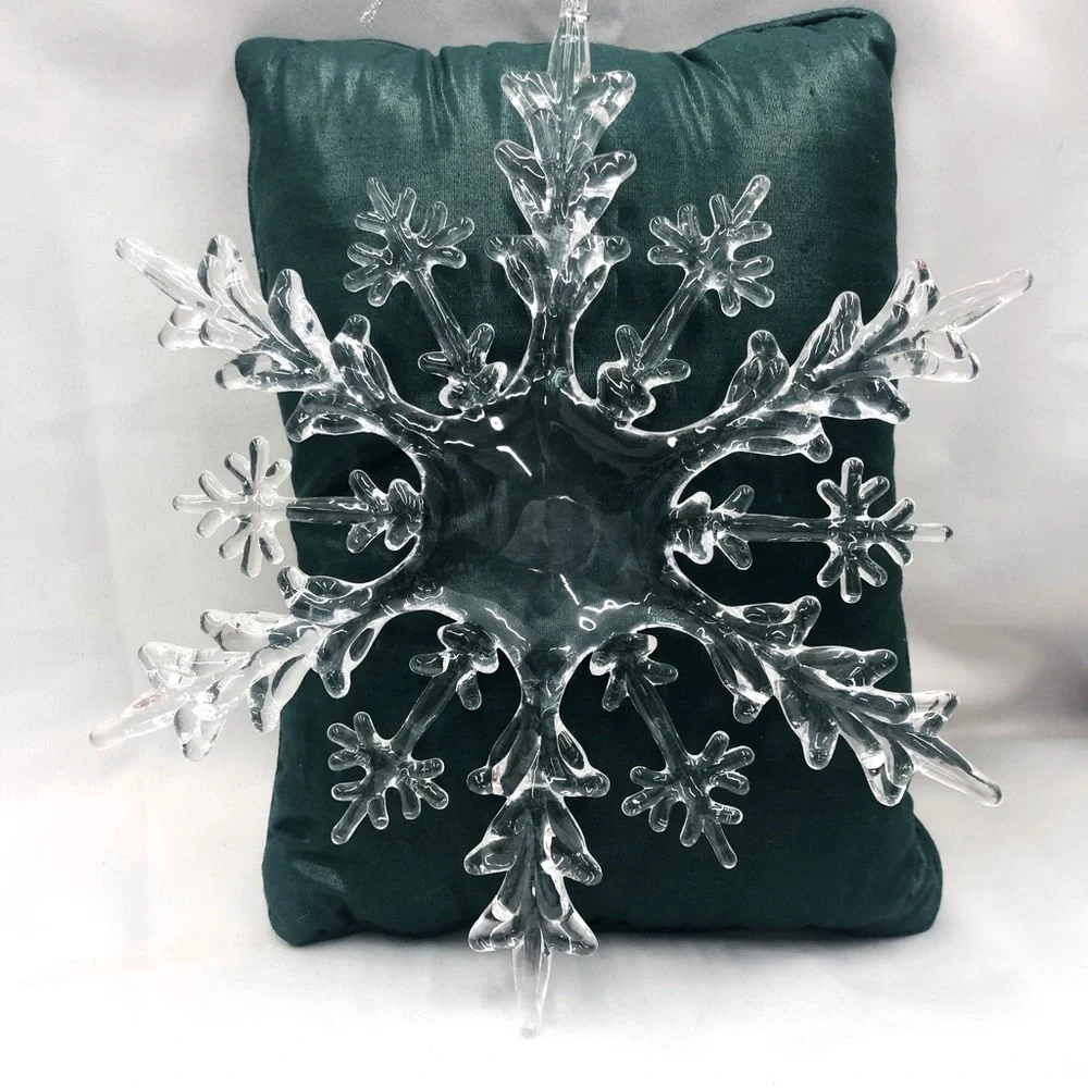 Large Clear Acrylic Snowflake - Picture 2 of 16